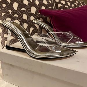 NWT Good American Glass Slip-On Wedge 7.5 - Clear Elegance